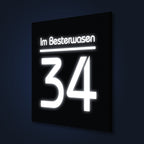 LED-Hausnummernschild in Anthrazit mit Straße