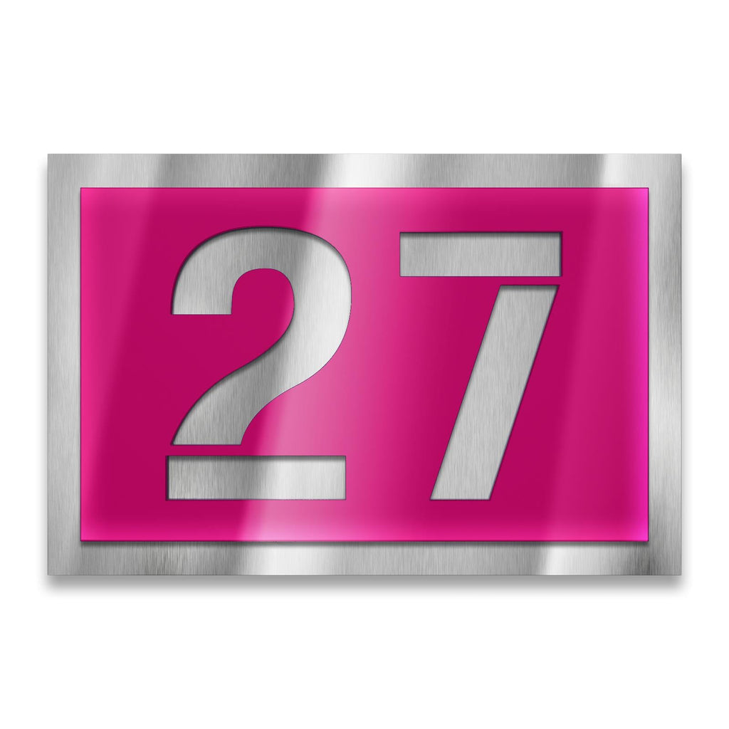 Hausnummernschild aus Edelstahl in Pink
