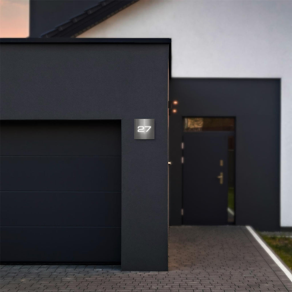 LED-Hausnummernschild aus Edelstahl mit Dämmerungssensor & SOS-Funktion