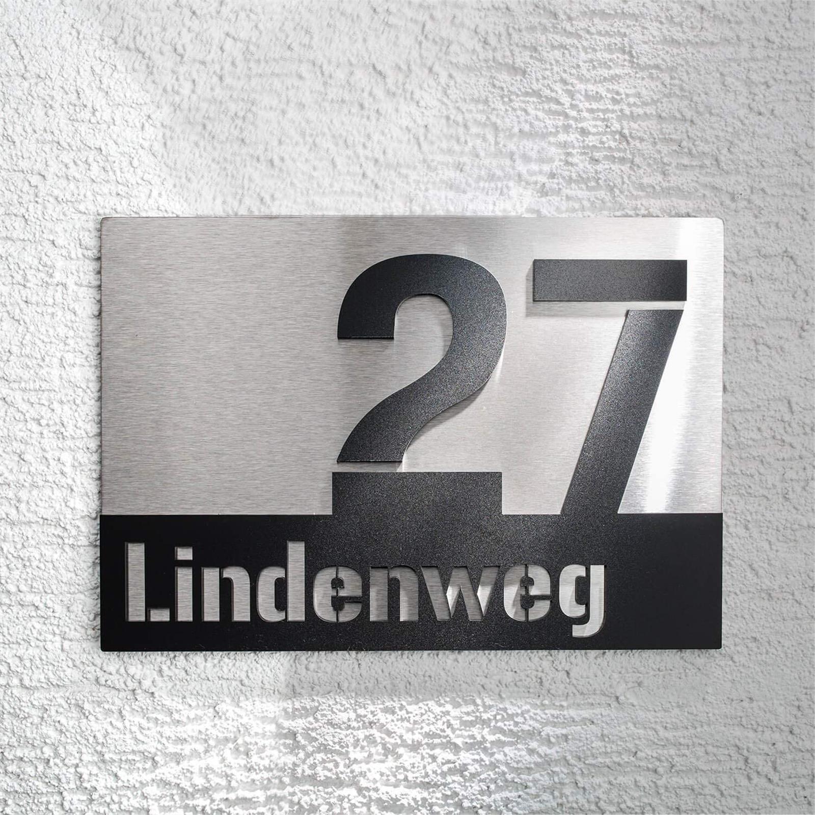 Hausnummernschild aus Edelstahl mit Straßennamen