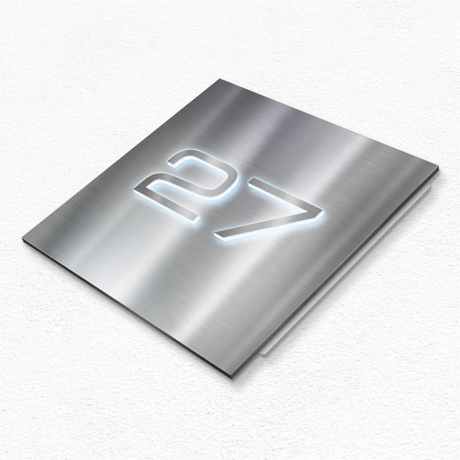 Metzler 3D LED-Hausnummernschild aus Edelstahl mit Dämmerungssensor