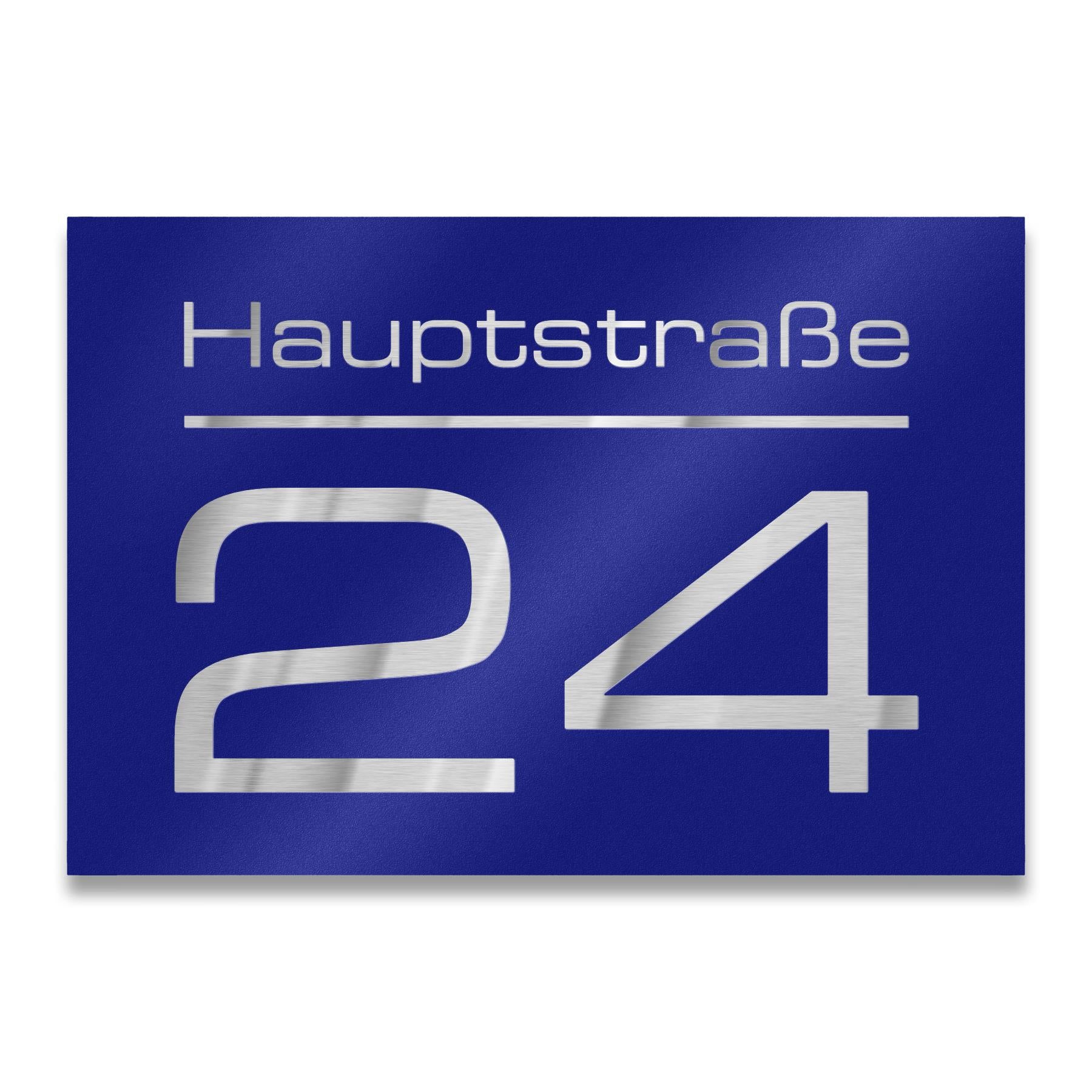 Modernes Hausnummernschild in Blau mit individueller Gravur