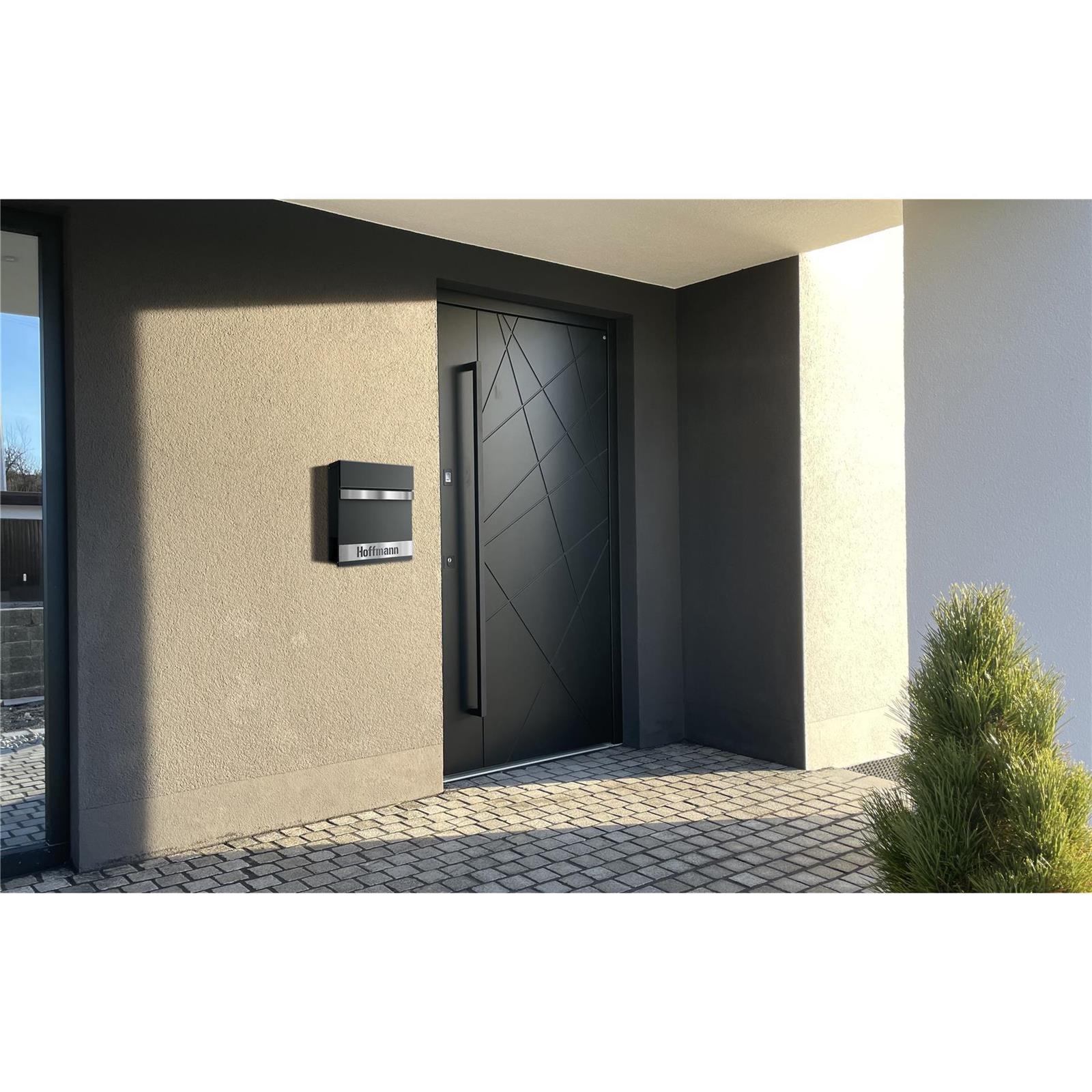 Metzler Briefkasten massiv | mit personalisierbarer Edelstahlblende | Asta