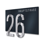 Hausnummernschild Anthrazit mit Straße & Ziffer aus Edelstahl