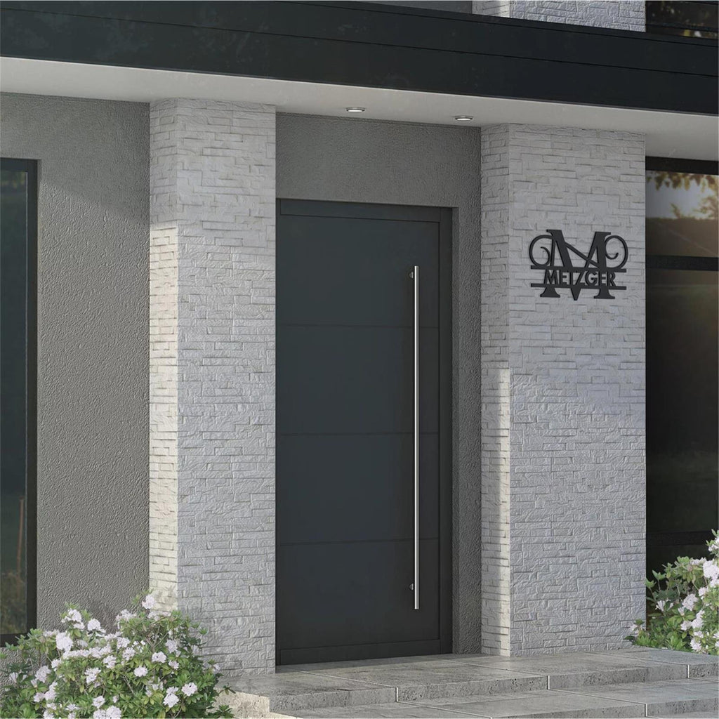 Personalisiertes Namensschild mit Monogramm in Anthrazit RAL 7016