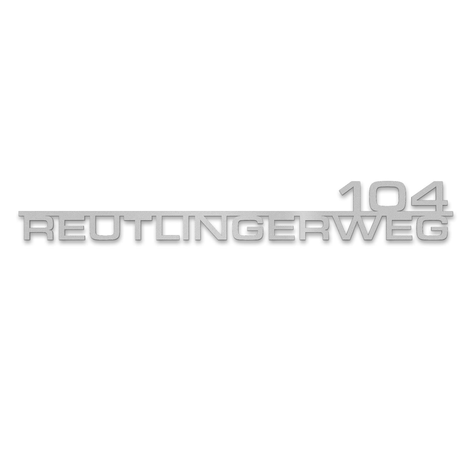 Schriftzug Oskar mit Straße & Hausnummer aus Edelstahl in Graualuminium RAL9007