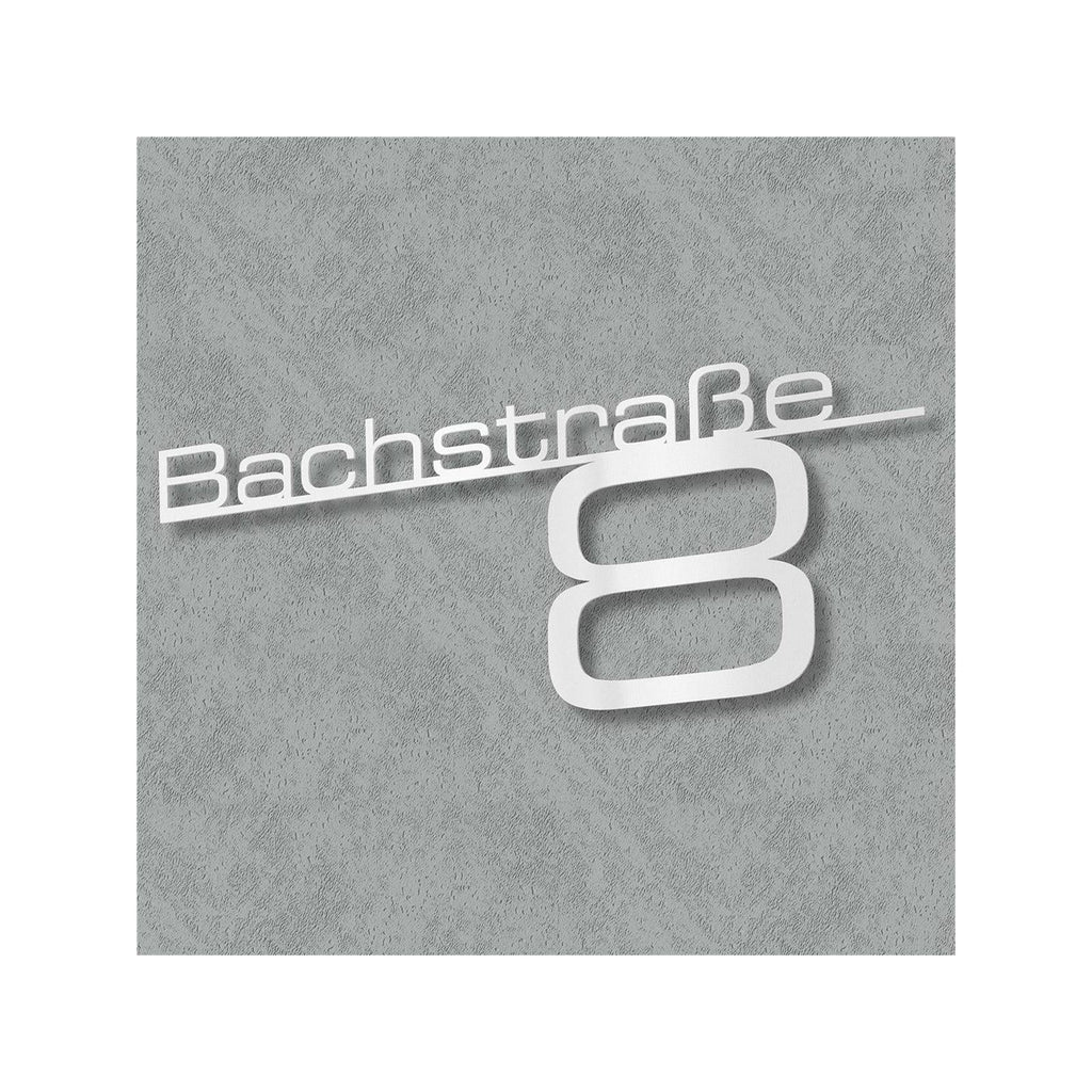 Schriftzug mit Straße & Hausnummer aus Edelstahl in Verkehrsweiß RAL 9016