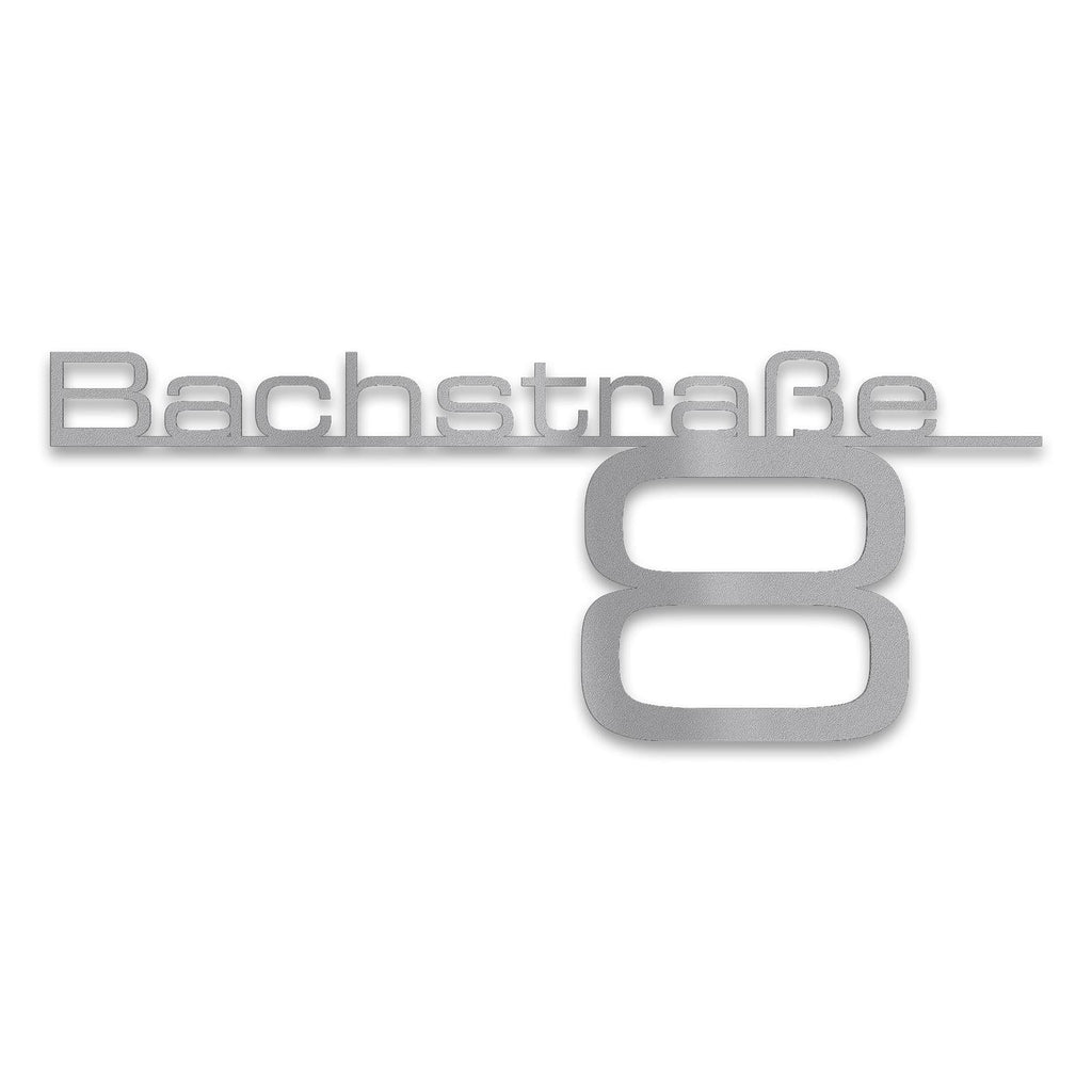 Schriftzug mit Straße & Hausnummer aus Edelstahl in RAL9007 Graualuminium
