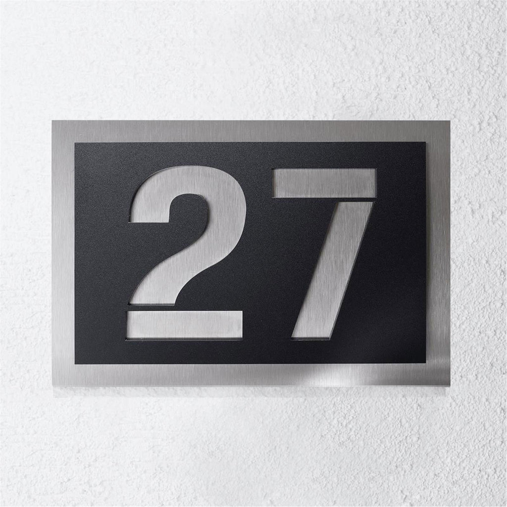 Hausnummernschild ausgestanzte Ziffer Edelstahl Schwarz