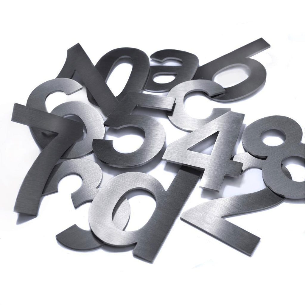 Metzler Hausnummer | Edelstahl grob geschliffen | Arial | Höhe 7,5 - 14 cm