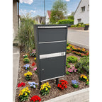 Metzler Paketbox freistehend mit Ständer | Anthrazit RAL 7016 | personalisiert mit Gravur | Edelstahl-Namensschild | rostfrei | Avalon 1