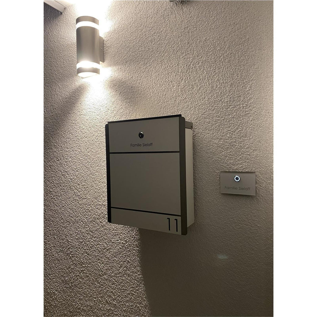 Metzler Briefkasten aus Edelstahl | personalisiert mit Gravur | Zeitungsfach optional | Moris