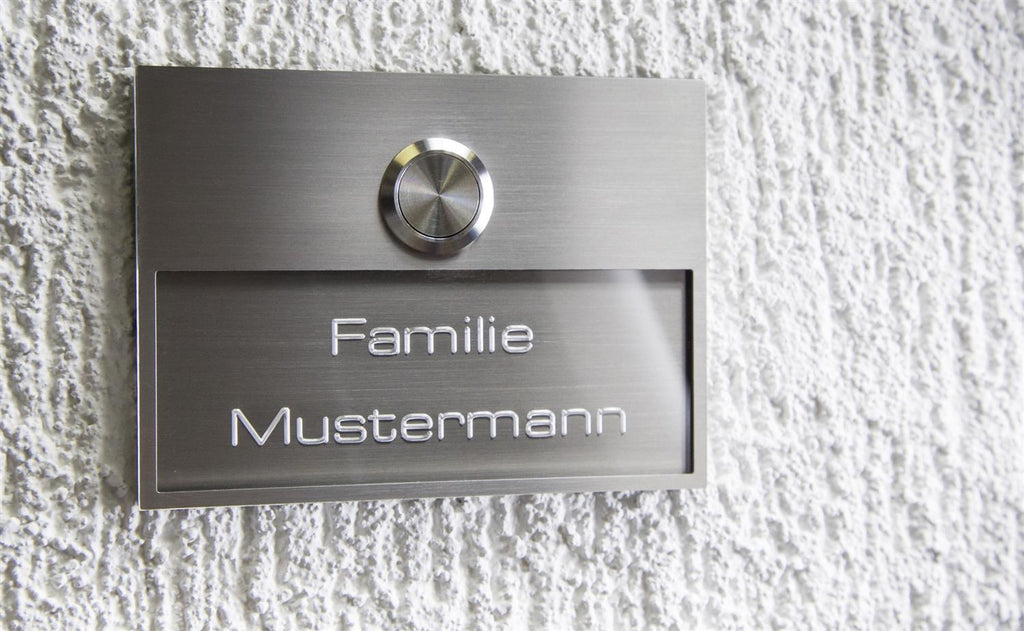 Metzler Türklingel V2A Edelstahl Modell 11080-F mit 3D-Tiefengravur, LED-Klingelknopf, 110 x 80 mm, IP67, austauschbares Namensschild