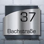 Metzler Edelstahl Hausnummernschild mit Straße | Anthrazit RAL 7016 | Falko 2