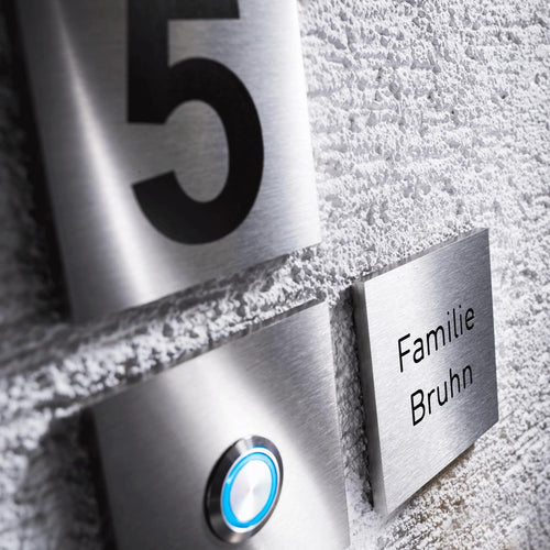 Design Klingelschild - mit Hausnummer aus Edelstahl