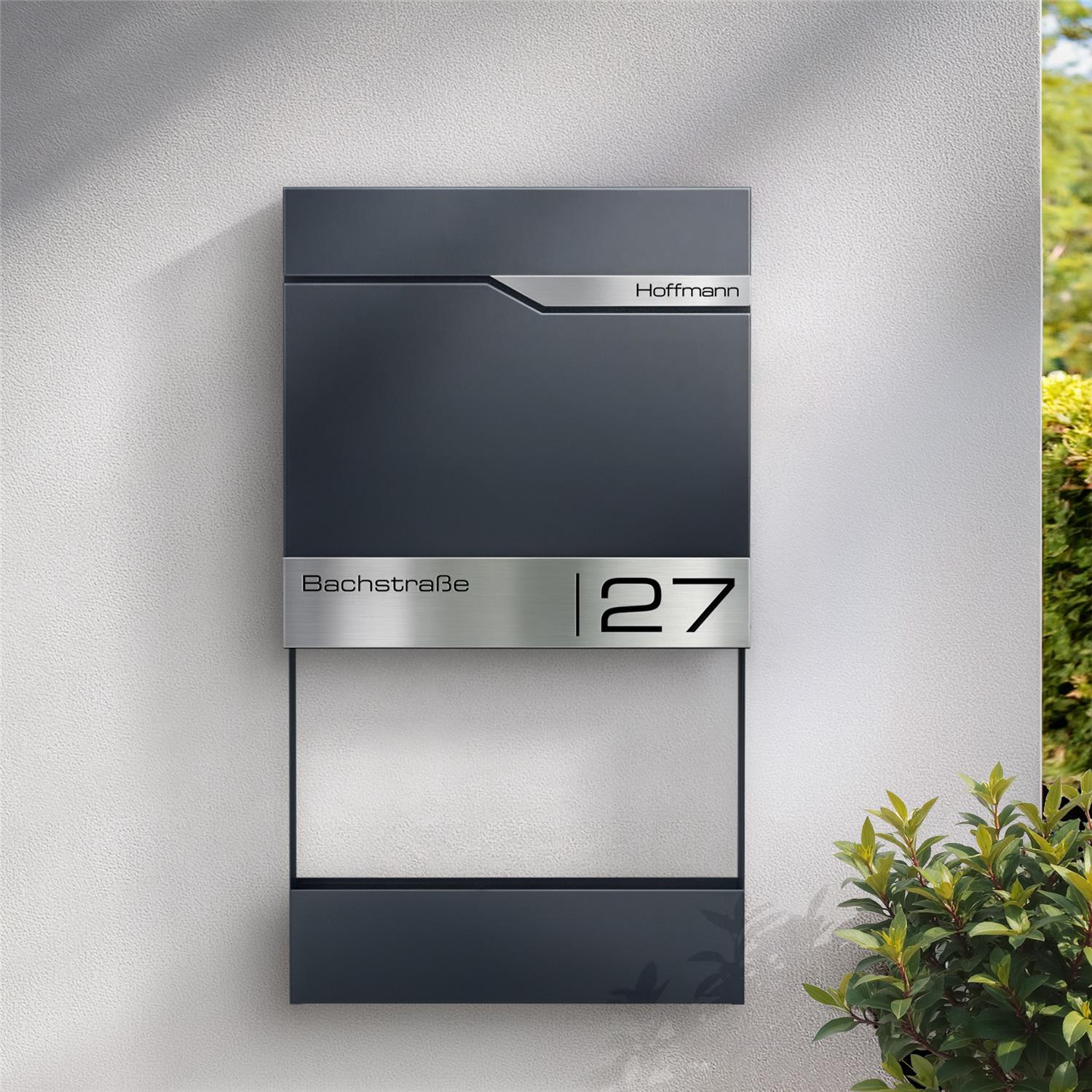 Metzler Briefkasten mit Blumenkasten | personalisiert mit Gravur | Edelstahl-Namensschild | Siebert Frame J