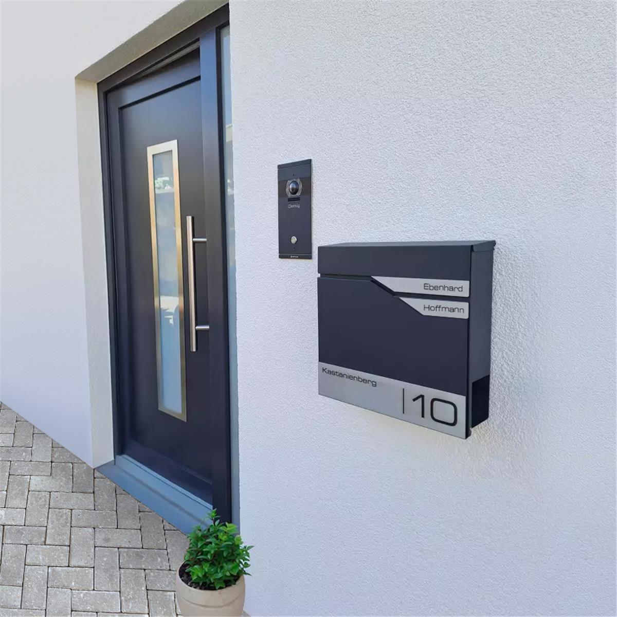 Metzler Briefkasten mit zwei Edelstahl-Namensschildern | personalisiert mit Gravur | Albrecht