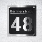 Moderne Hausnummer Caesar aus Edelstahl