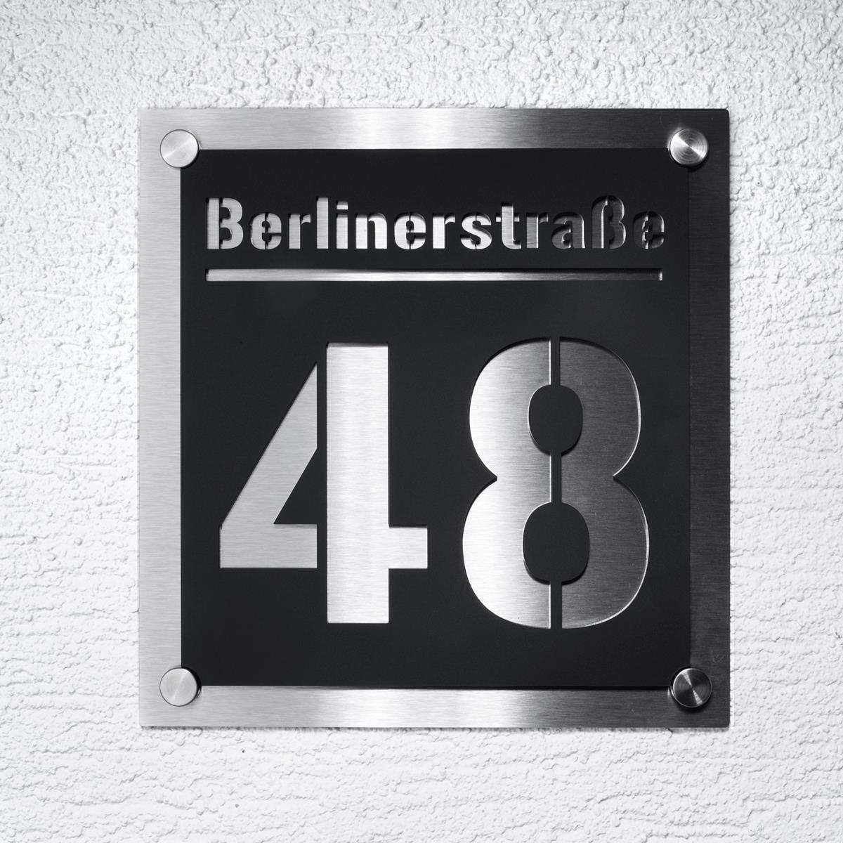 Moderne Hausnummer Caesar aus Edelstahl