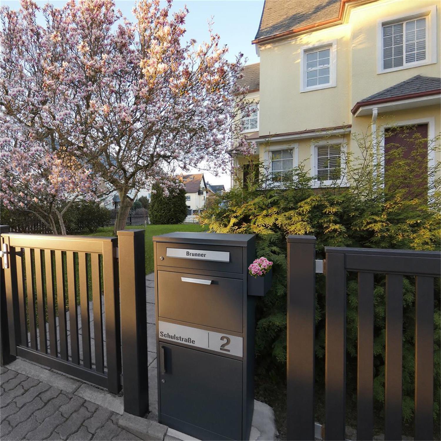 Metzler Blumenkasten für Paketbox Modellreihe Bispo | RAL 7016 Anthrazit