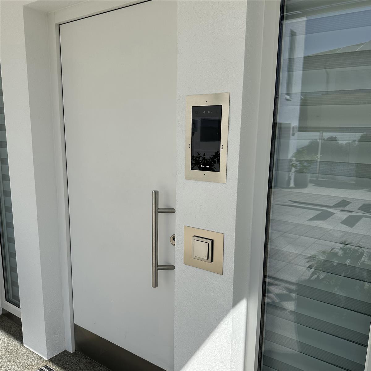 Metzler Türsprechanlage mit Kamera | Gesichtserkennung | Touch-Display | Live-HD-Video | Ein- und Mehrfamilien | SDM10X