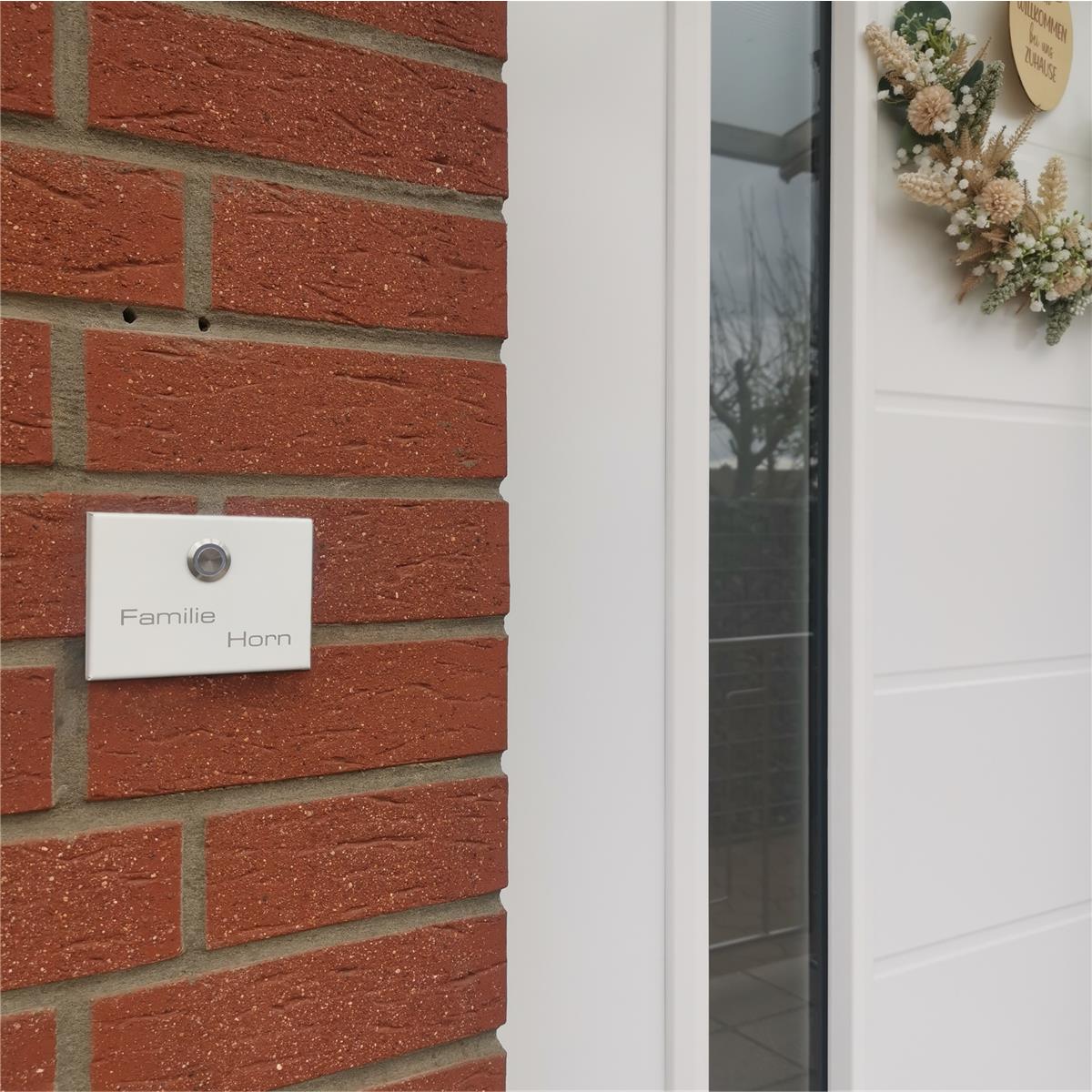 Metzler Aufputz Türklingel | personalisiert mit Gravur | Edelstahl-Taster mit LED | Vitus