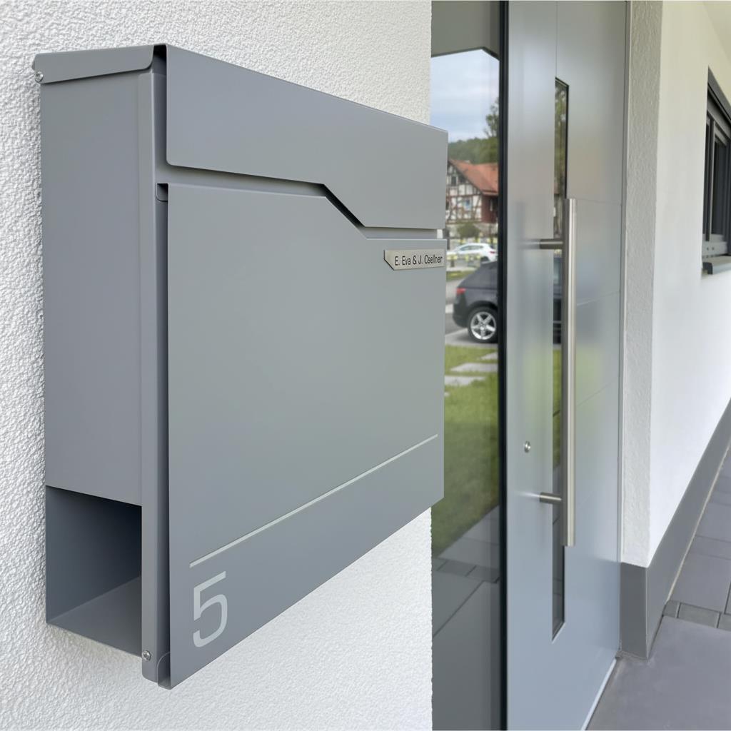 Metzler Briefkasten austauschbares Namensschild | Hoffmann
