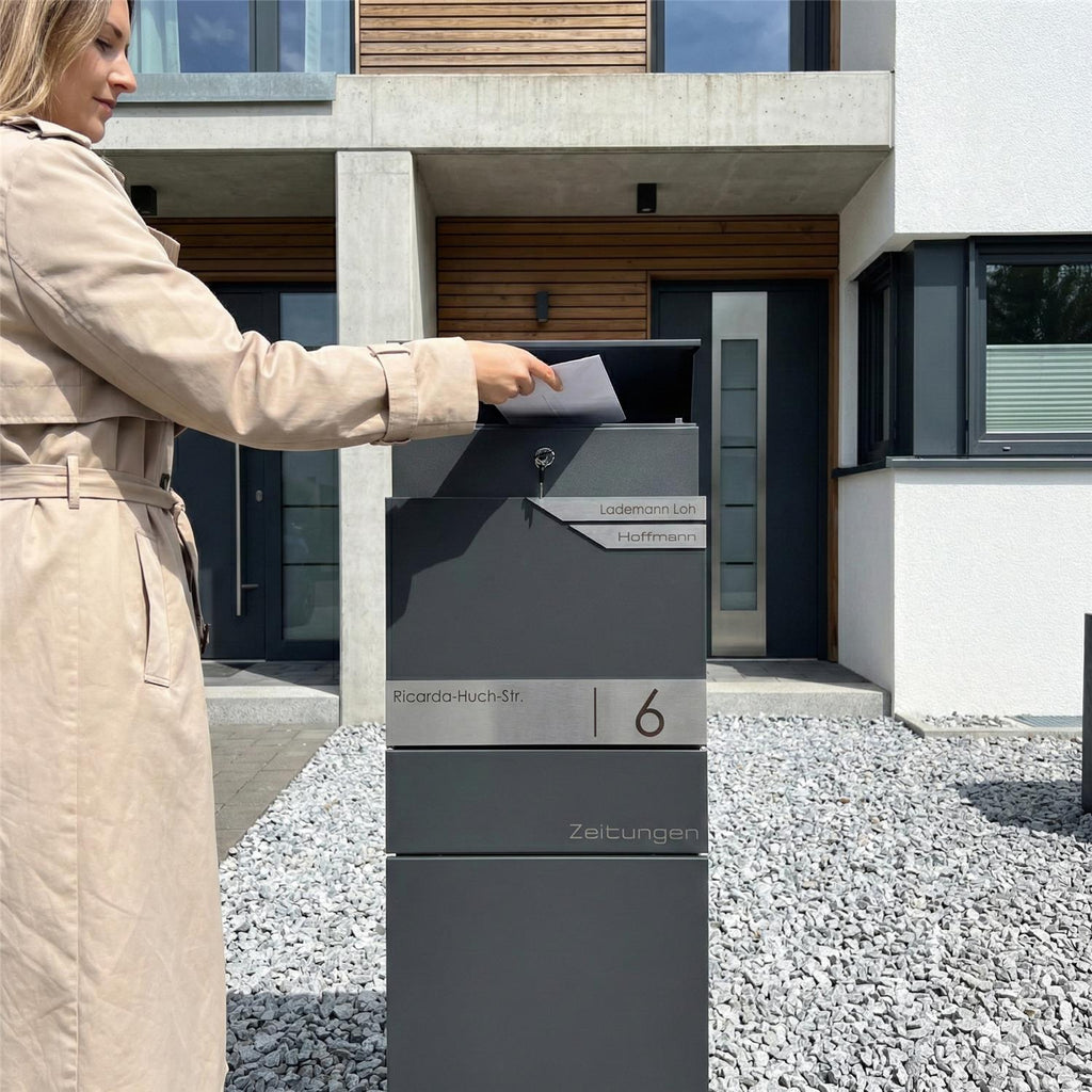 Metzler Standbriefkasten mit Zeitungsfach aus hochwertigem Stahl | Alves 3