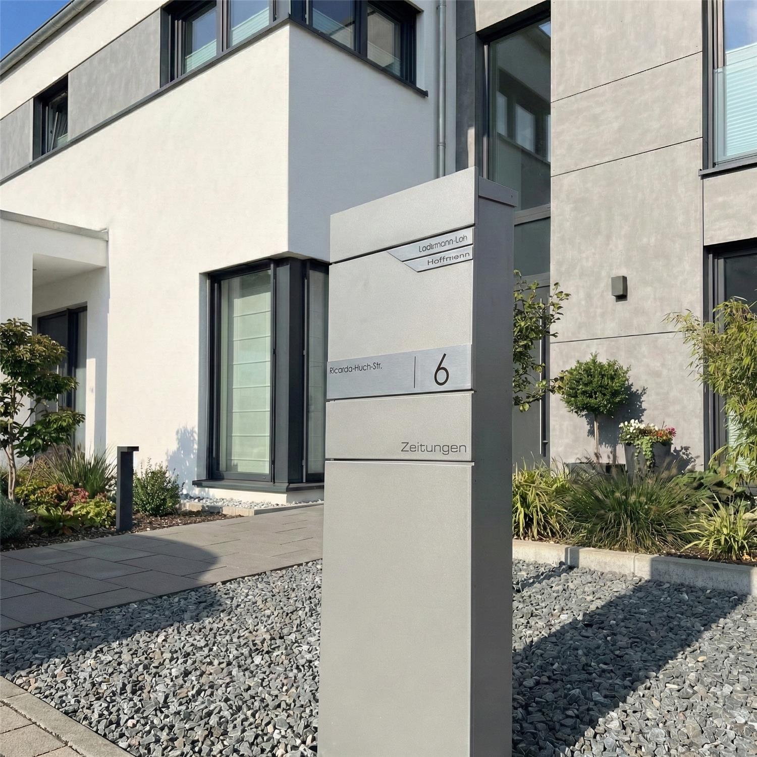 Metzler Standbriefkasten mit Zeitungsfach aus hochwertigem Stahl | Alves 3