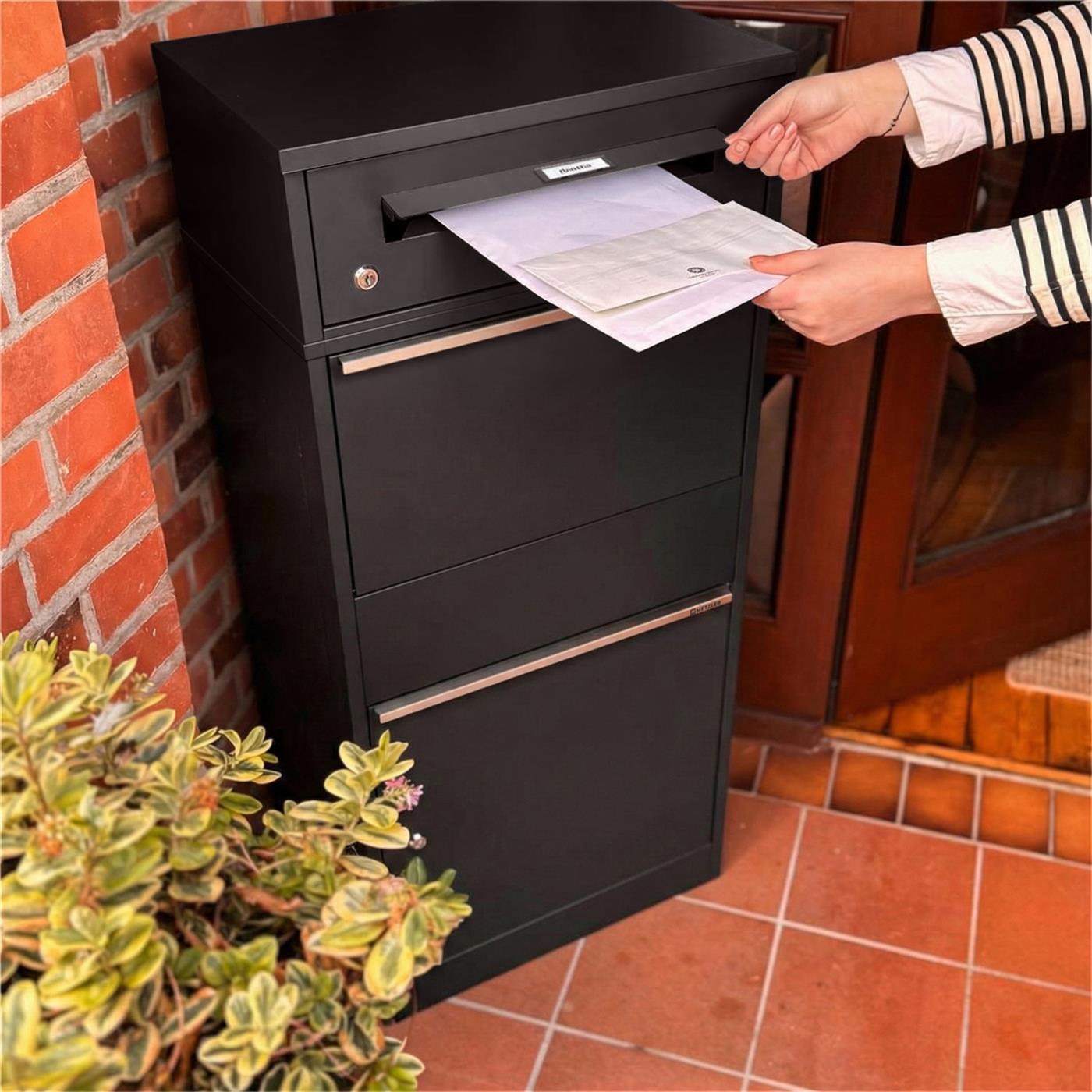 Metzler Paketbox mit austauschbarem Namensschild | für Pakete bis zur Größe M | Bispo RE