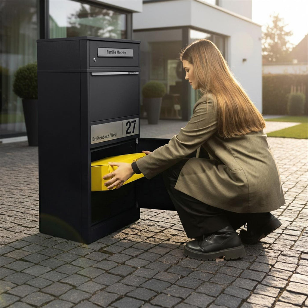 Metzler Paketbox mit Briefkasten Bispo 2 personalisiert, Edelstahl-Namensschild mit Gravur, RAL-Farben, witterungsbeständig