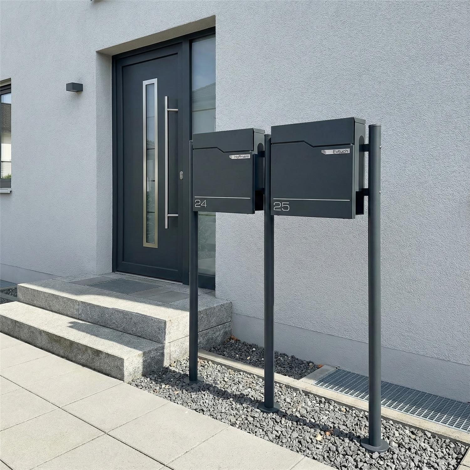 Metzler Standbriefkasten Mehrfamilienhaus austauschbares Namensschild | Hoffmann