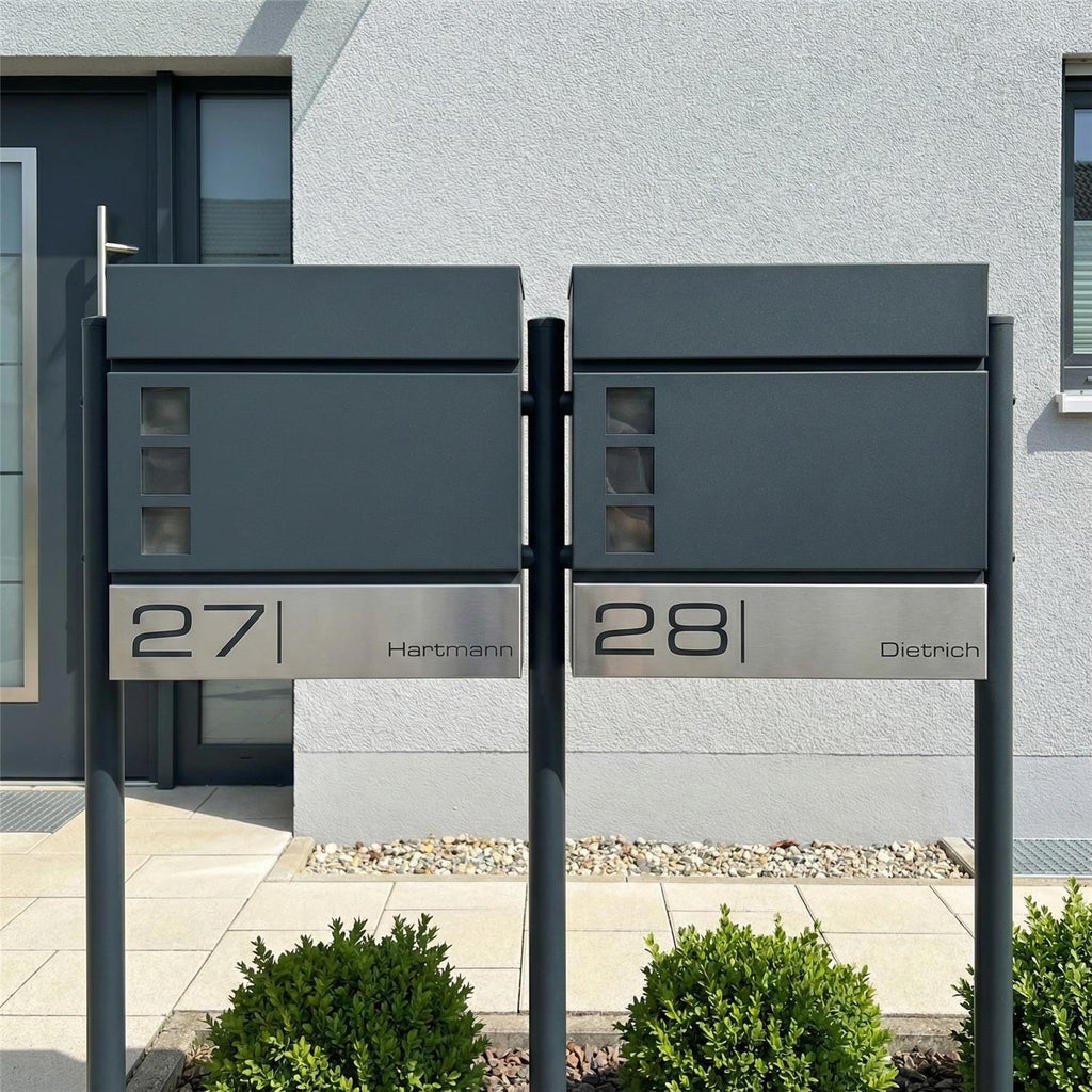 Metzler Standbriefkasten Mehrfamilienhaus Anthrazit Edelstahlleiste | Oltmann