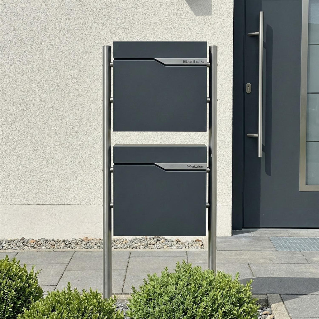 Metzler Standbriefkasten | 2er vertikal | personalisiert mit Gravur