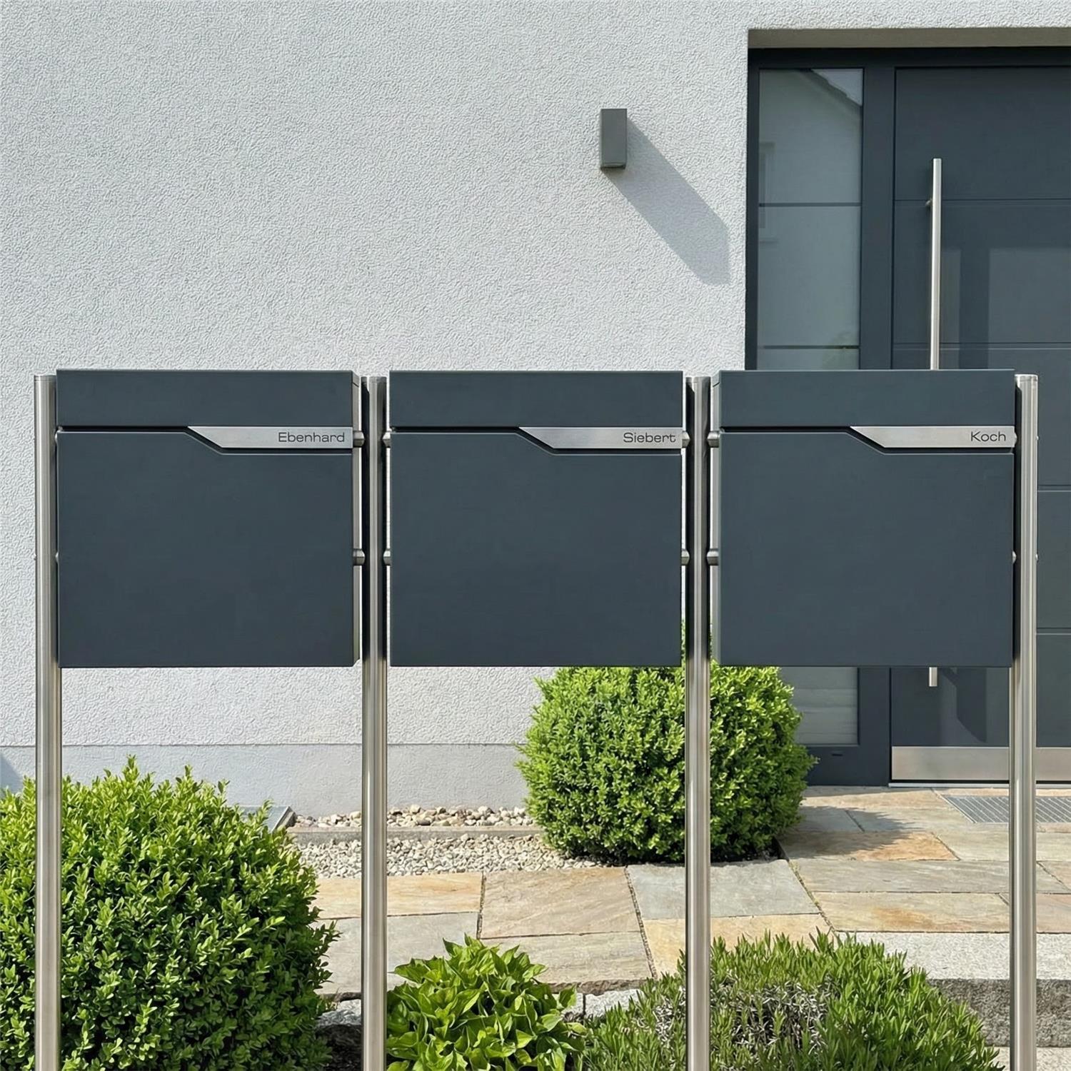 Metzler Standbriefkasten Mehrfamilienhaus | 3er | personalisiert mit Gravur