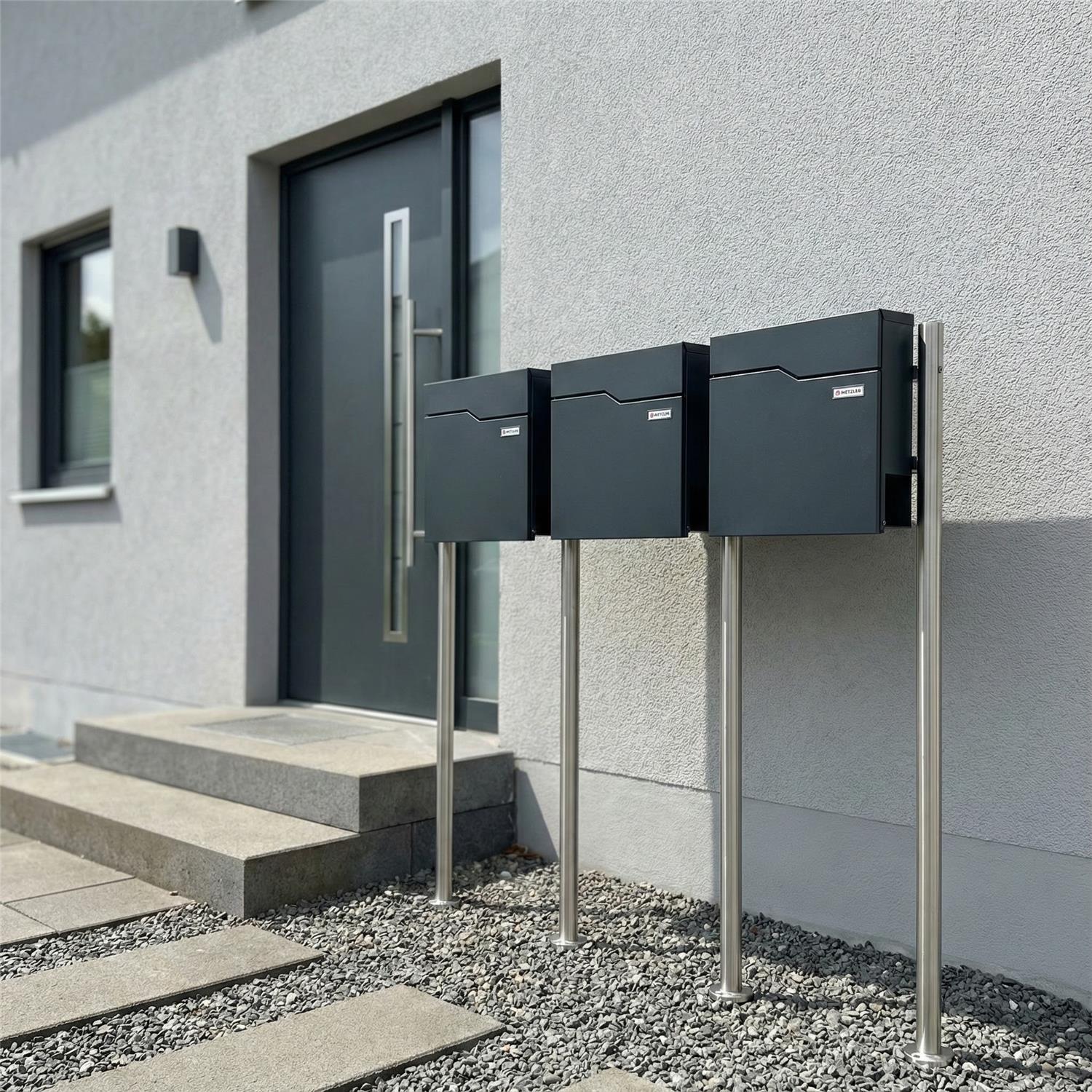 Metzler Standbriefkasten Mehrfamilienhaus | 3er | mit austauschbarem Namensschild