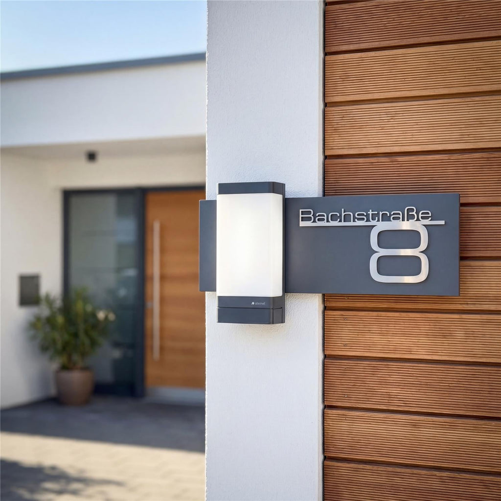 Hausnummernleuchte LED | Bluetooth | 3000K | Personalisierbar | App-Steuerung | LED-Außenleuchte mit Edelstahl-Schriftzug