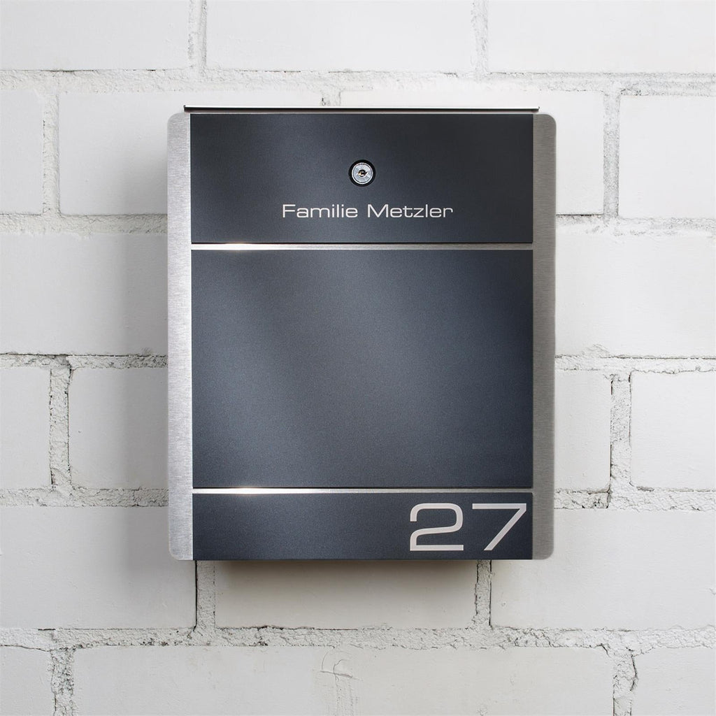 Metzler Briefkasten Standfuß Anthrazit Gravur + Zeitungsfach optional | 01