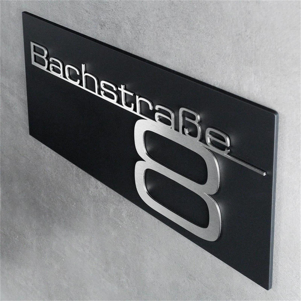 Metzler Hausnummernschild mit Schriftzug aus Edelstahl in Schwarz