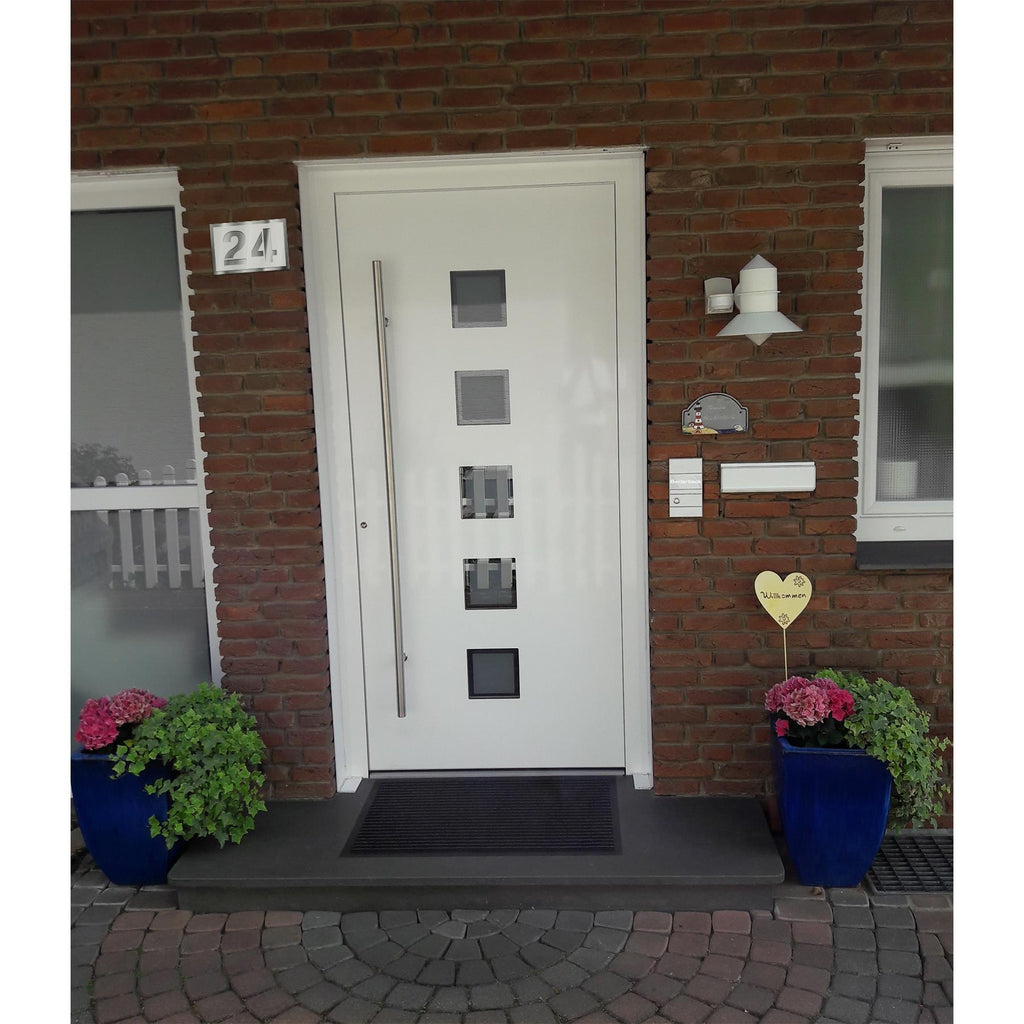 Hausnummernschild aus Edelstahl  in Weiß